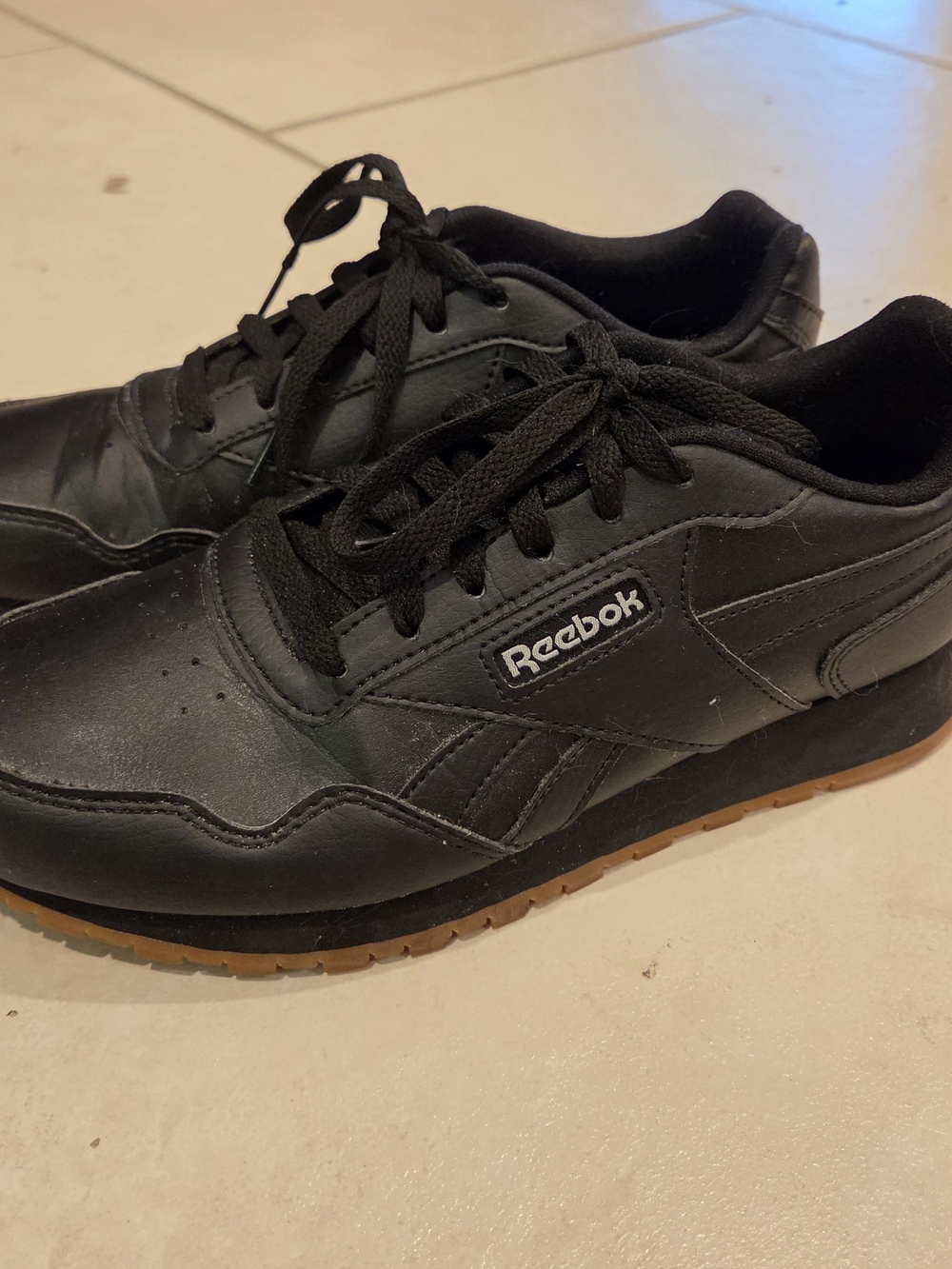 Reebok Women's Classic Black Leather Sneaker